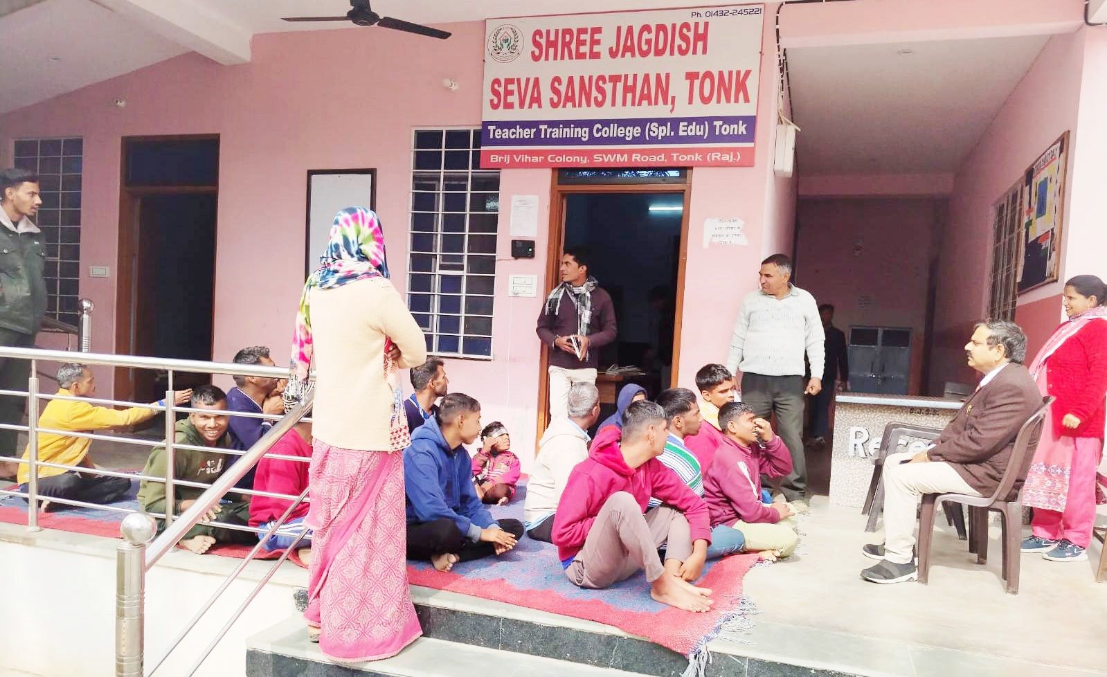 न्यायाधीश ने किया जगदीश सेवा संस्थान का निरीक्षण